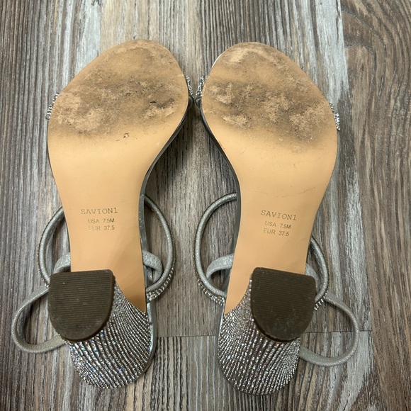 ⭐️Touch of Nina sliver heels size 7.5 ⭐️ - Picture 7 of 8